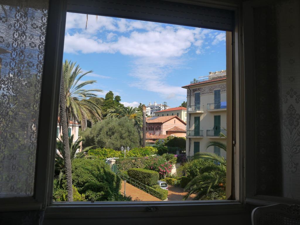 Casa Grandis Dimora Di Charme Nel Cuore Di Bordighera Apartment Room photo