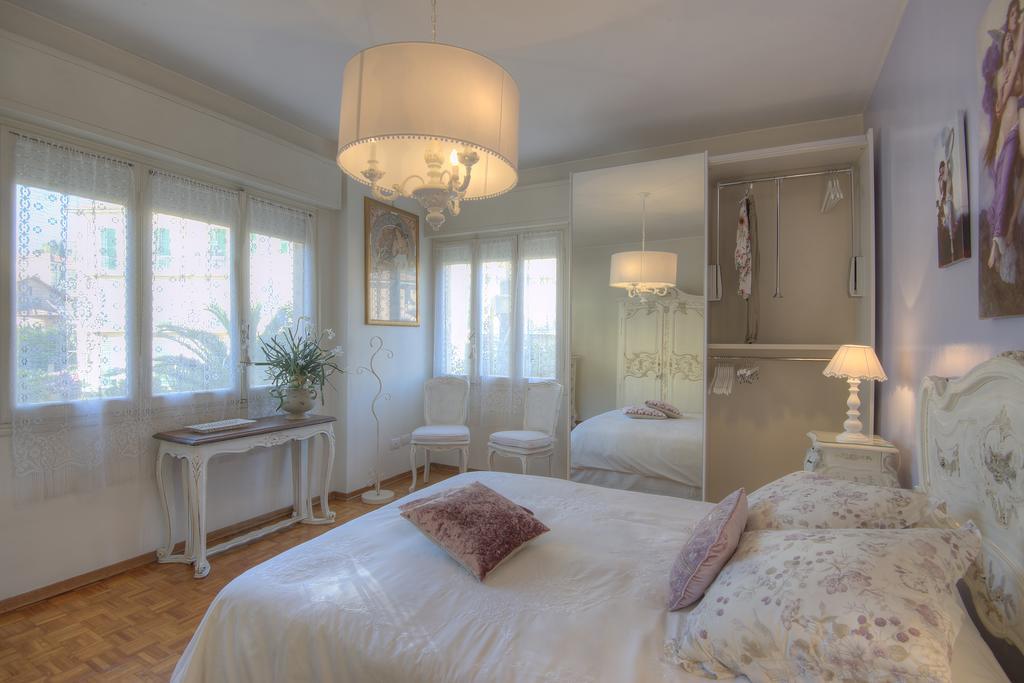Casa Grandis Dimora Di Charme Nel Cuore Di Bordighera Apartment Exterior photo